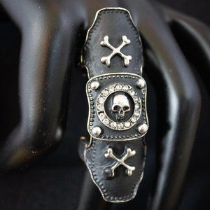 Pirate Ring - Skull and Crossbones - Corsair Fashion